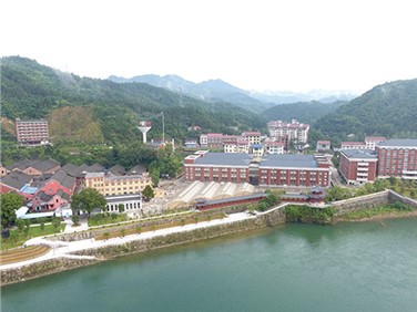 沿江風(fēng)光帶、資江漁晚