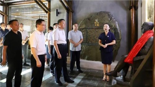 湖南省政協(xié)主席、黨組書記毛萬春一行來集團白沙溪茶廠考察調(diào)研